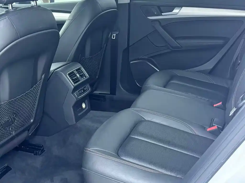 Audi Q5L — миниатюра 9