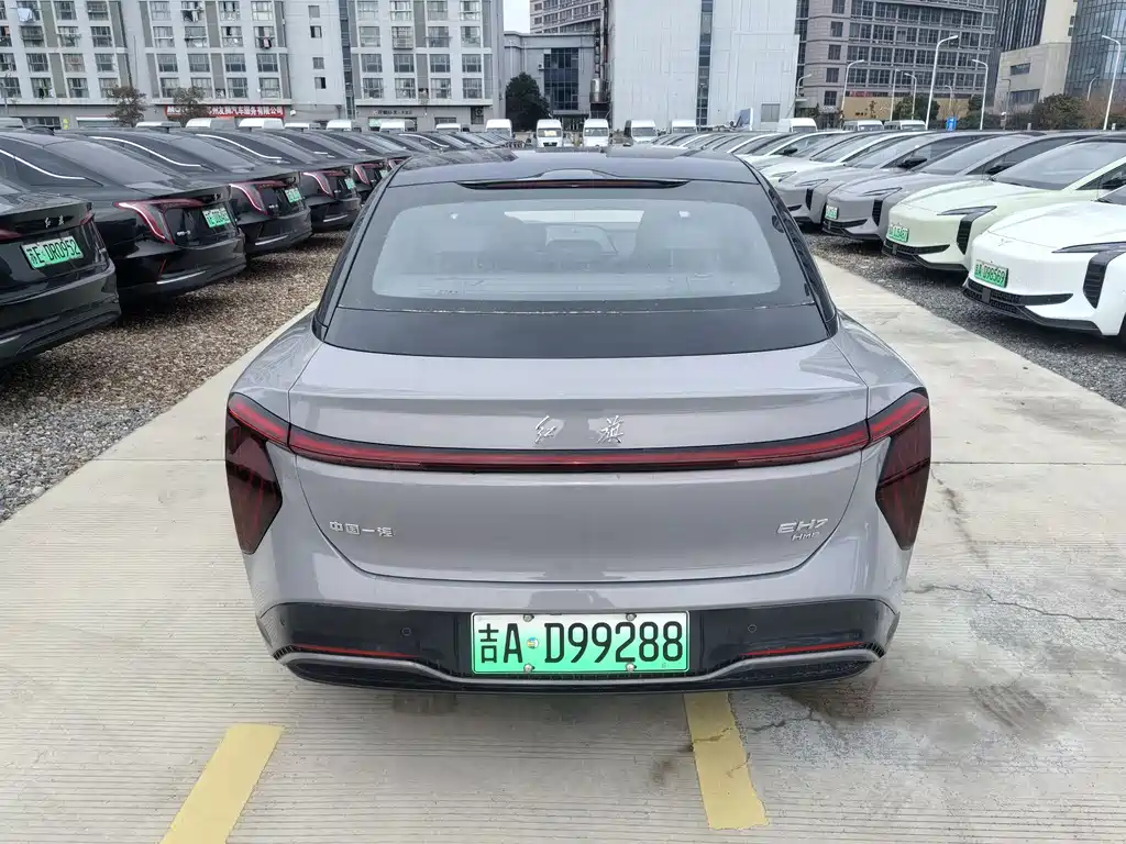 Hongqi HONGQI EH7