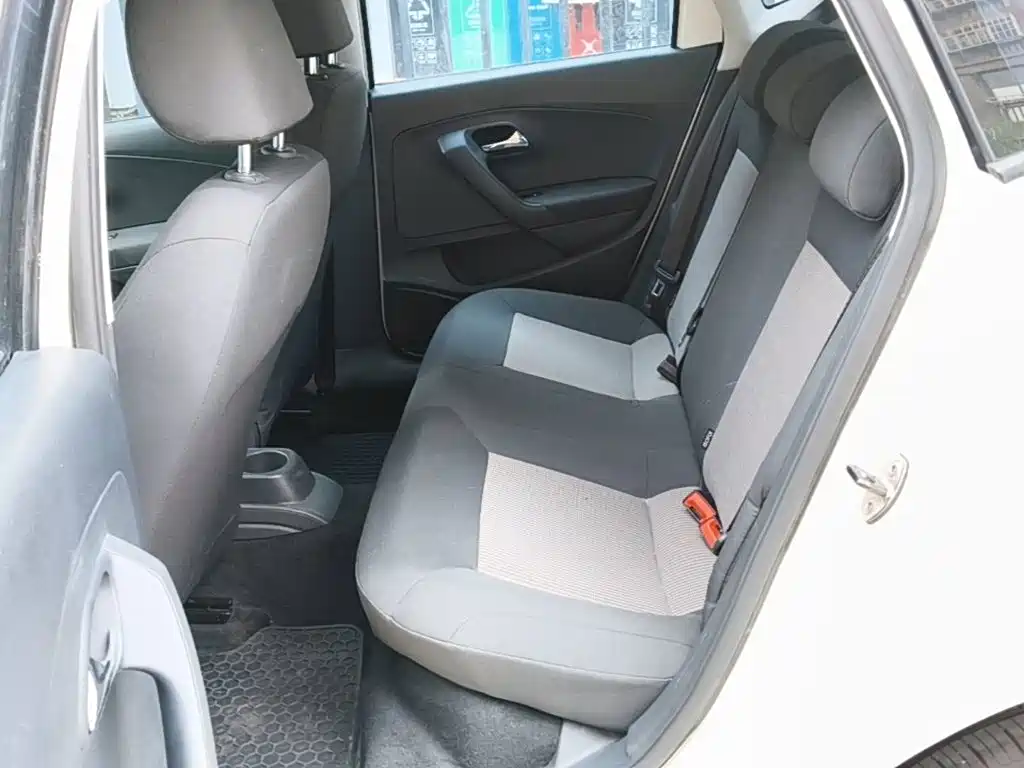 Volkswagen Polo — миниатюра 17