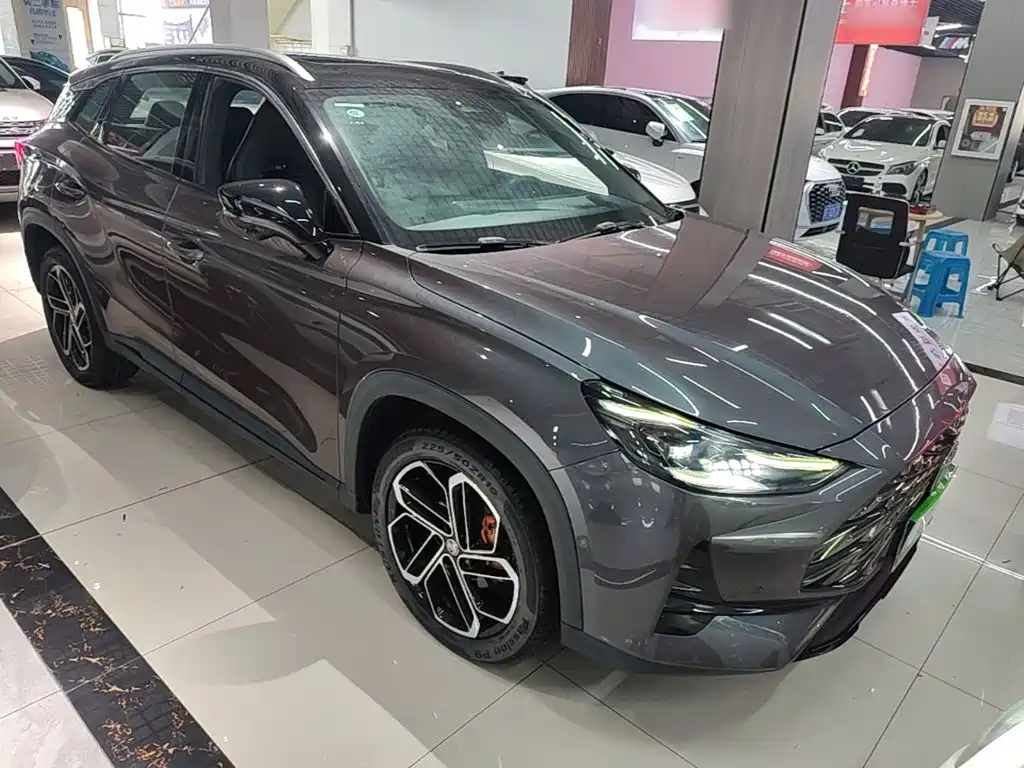 MG MG ONE — миниатюра 4