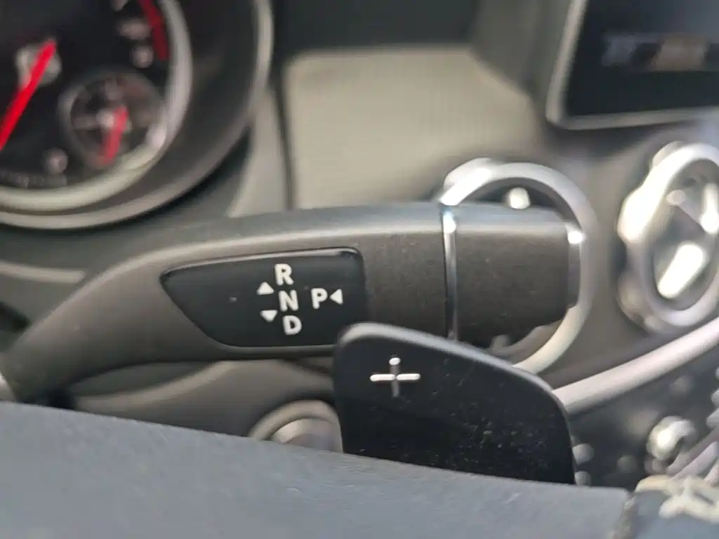 Mercedes-Benz GLA — миниатюра 14
