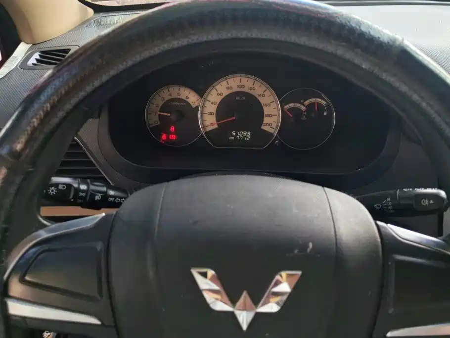 Wuling Hongguang — миниатюра 14