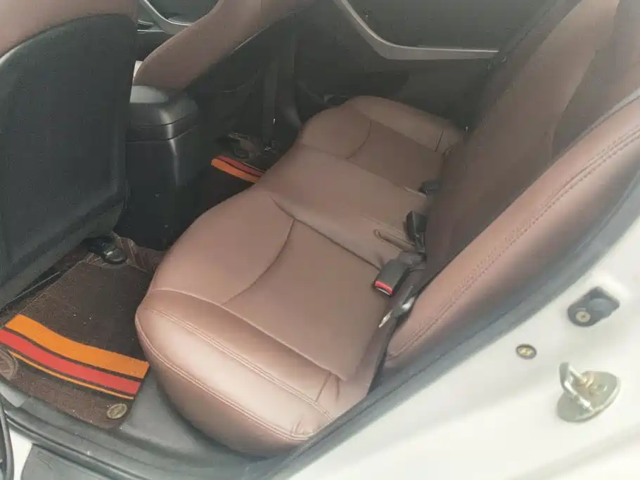 Hyundai Elantra Langdong — миниатюра 11
