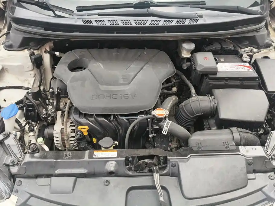 Hyundai Elantra Langdong — миниатюра 10