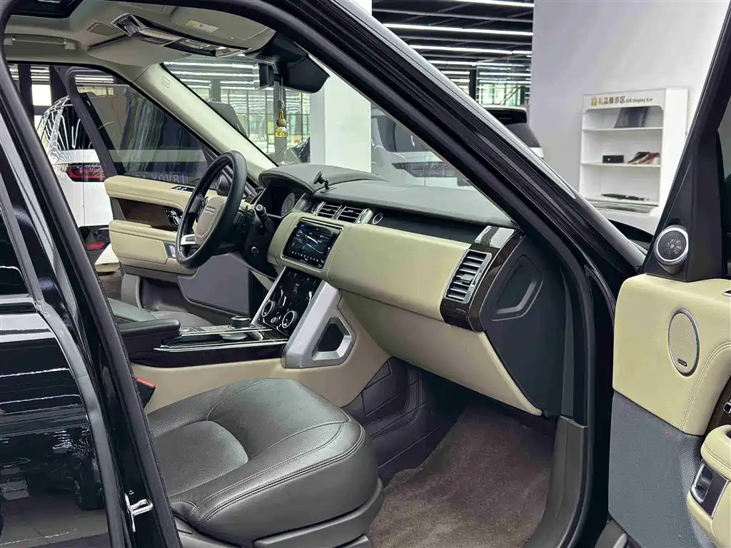 LAND ROVER RANGE ROVER