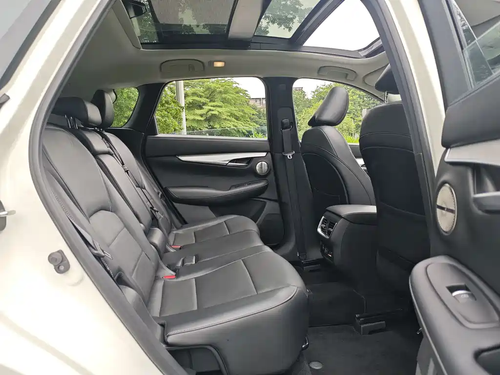 Infiniti QX50 2024 2.0T Luxury