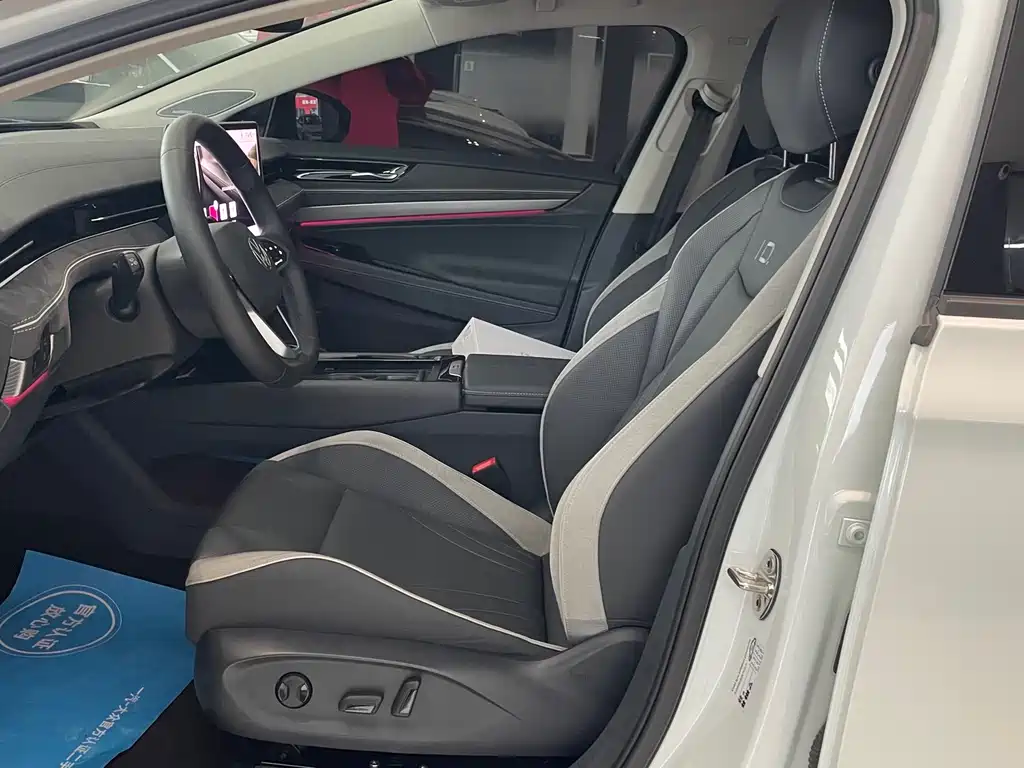 Volkswagen ID.7 VIZZION — миниатюра 11