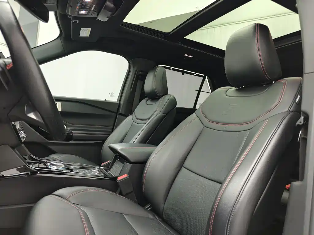 Ford Explorer — миниатюра 18