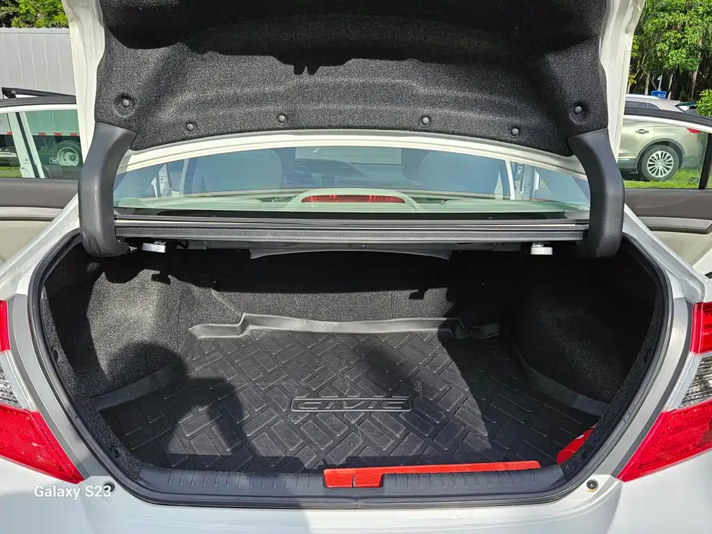 Honda Civic — миниатюра 15
