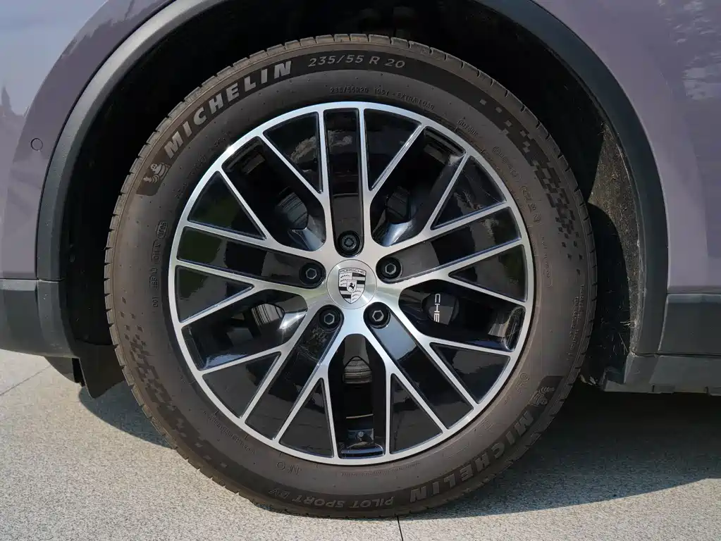 Porsche Macan EV — миниатюра 16