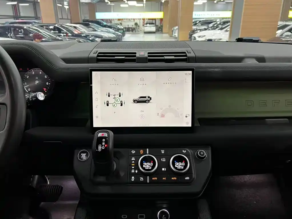 Land Rover Defender — миниатюра 8
