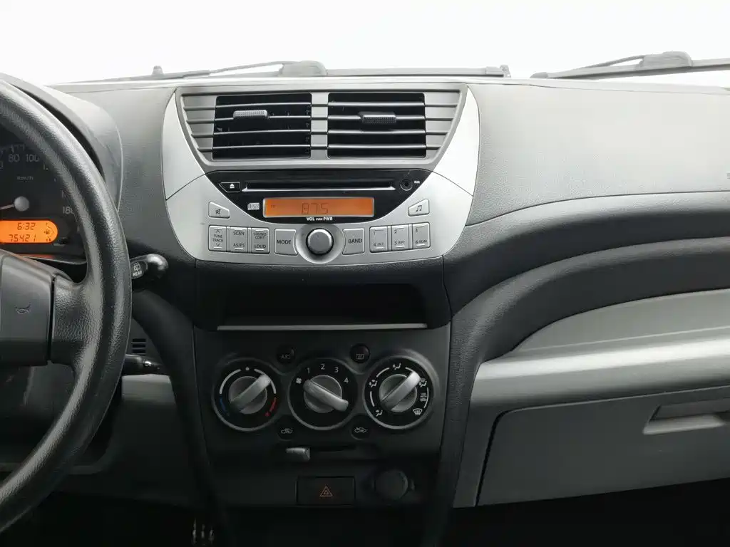 Suzuki Alto — миниатюра 12