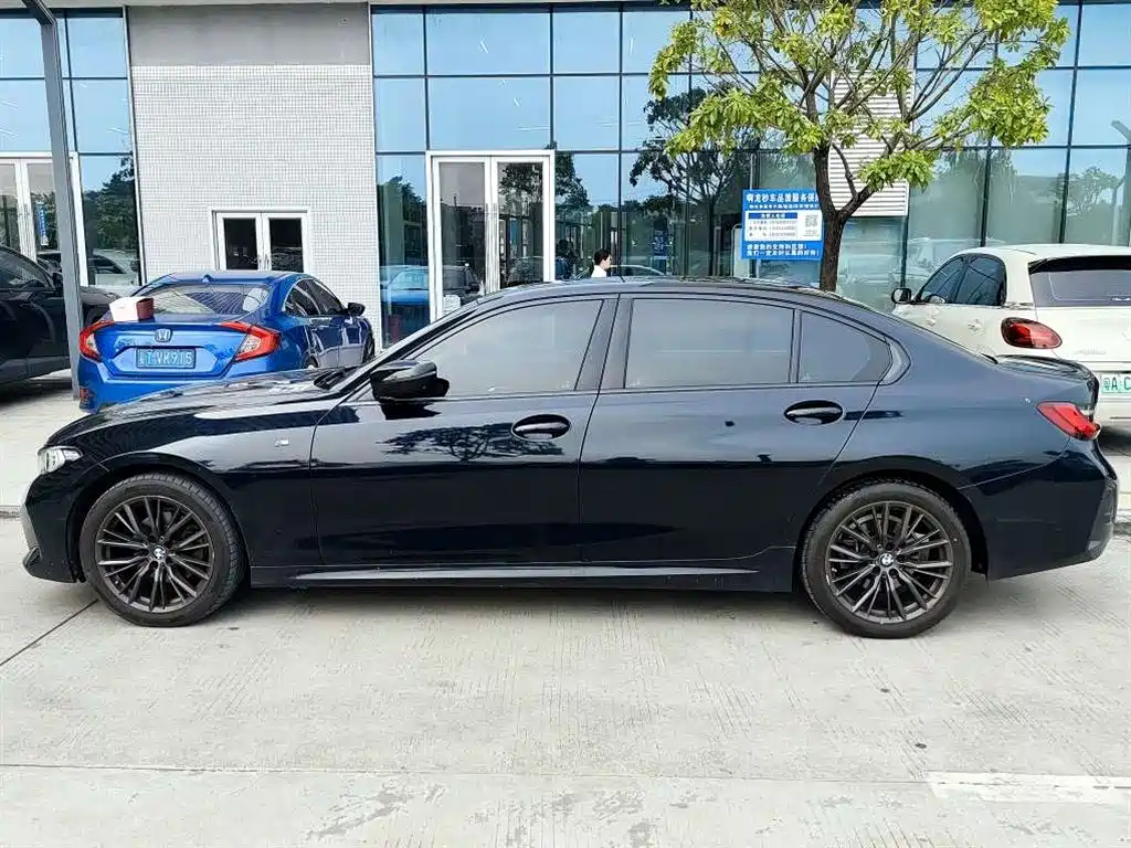 BMW 3 Series — миниатюра 3