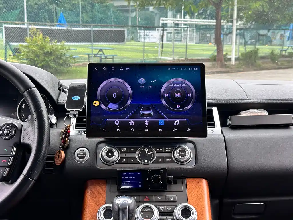Land Rover Sport — миниатюра 19