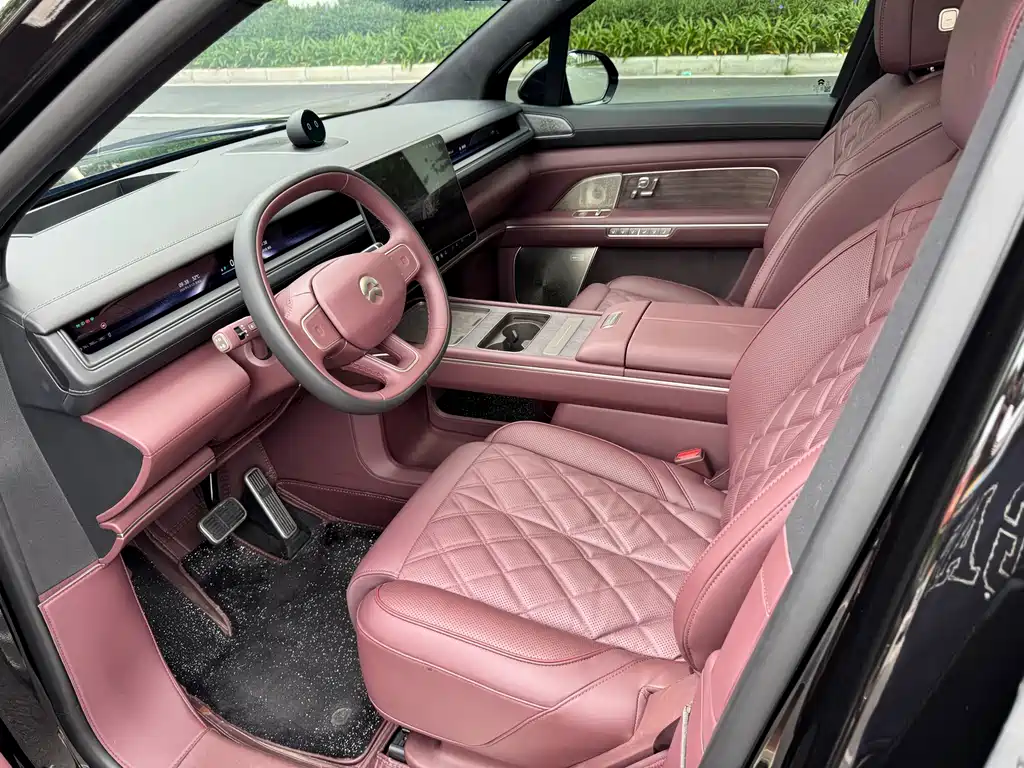 NIO ES8 2026 мест Executive Luxury