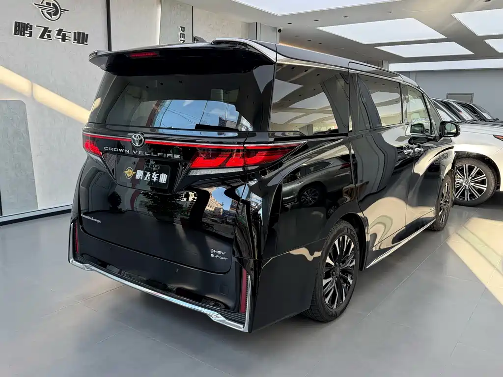 Toyota Vellfire — миниатюра 23