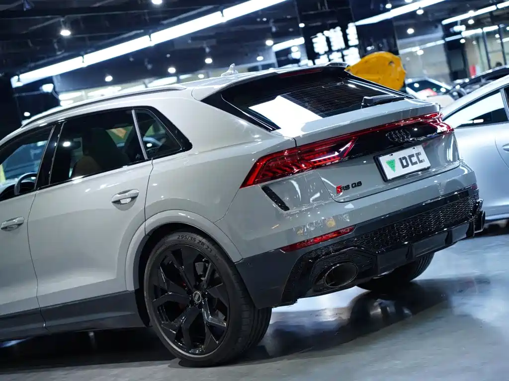 Audi RS Q8 — миниатюра 23