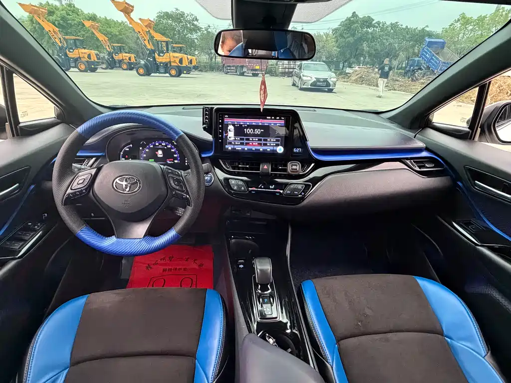 TOYOTA C HR EV