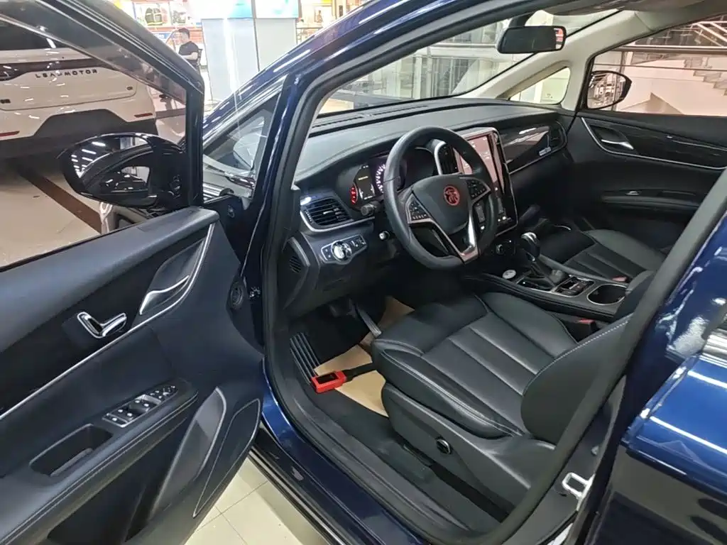 BYD MAX — миниатюра 16