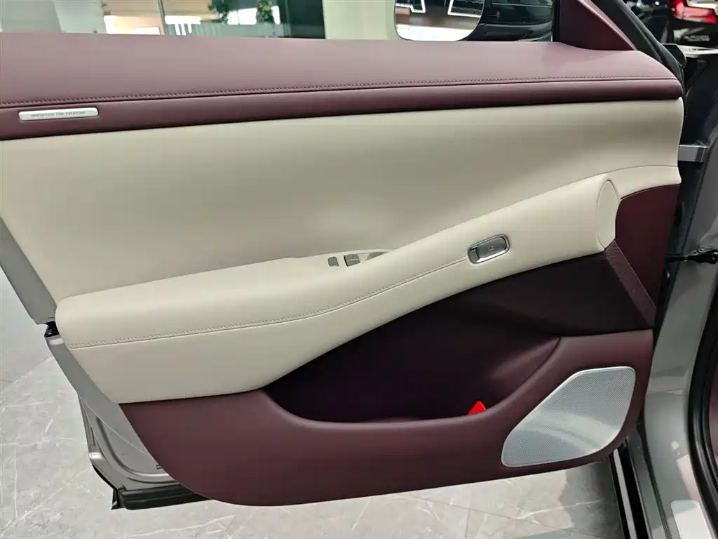 XIAOMI CAR XIAOMI YU7