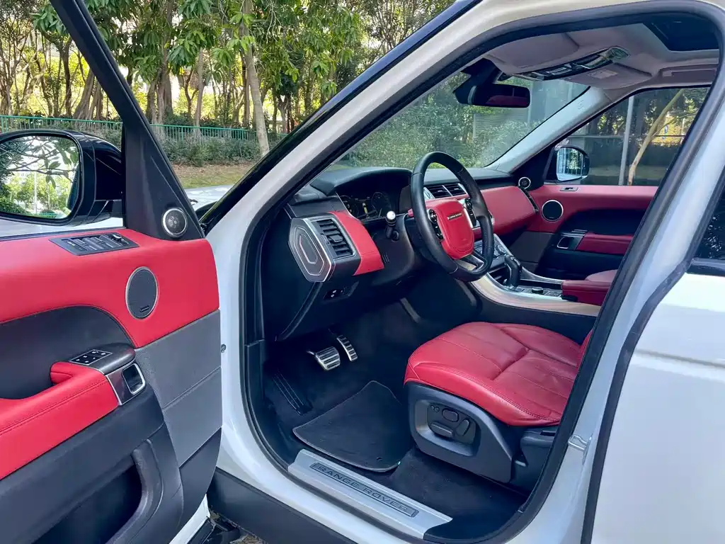 Land Rover Range Rover Sport 2014 3.0 SC V6 HSE DYNAMIC