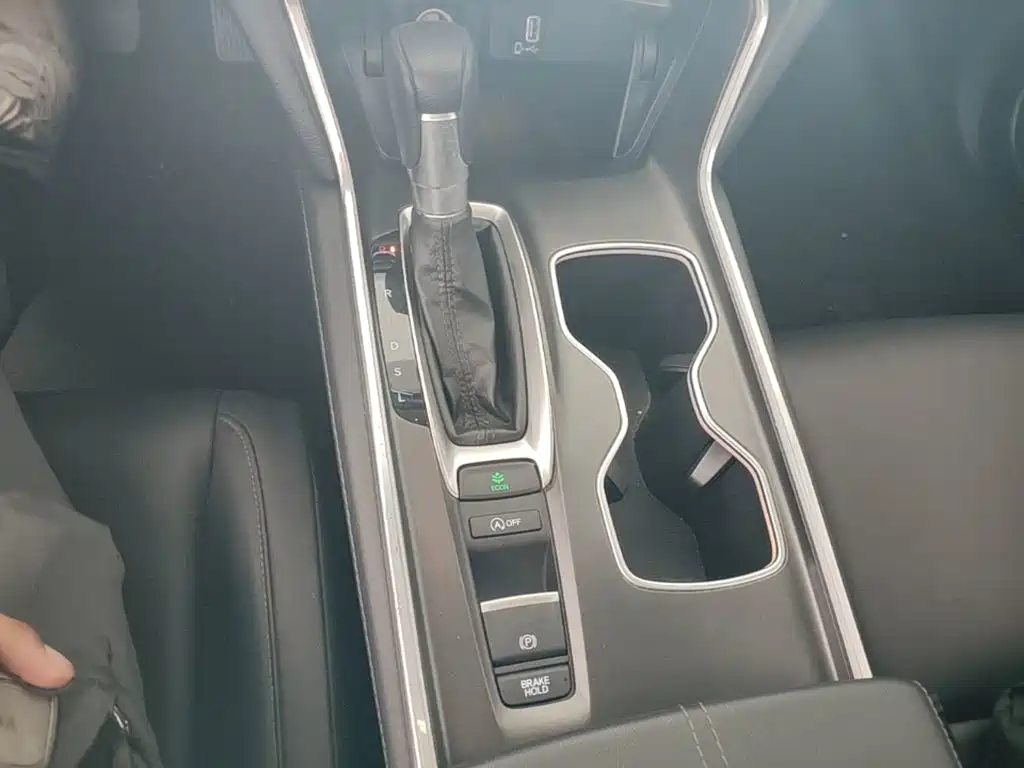 Honda Accord — миниатюра 14