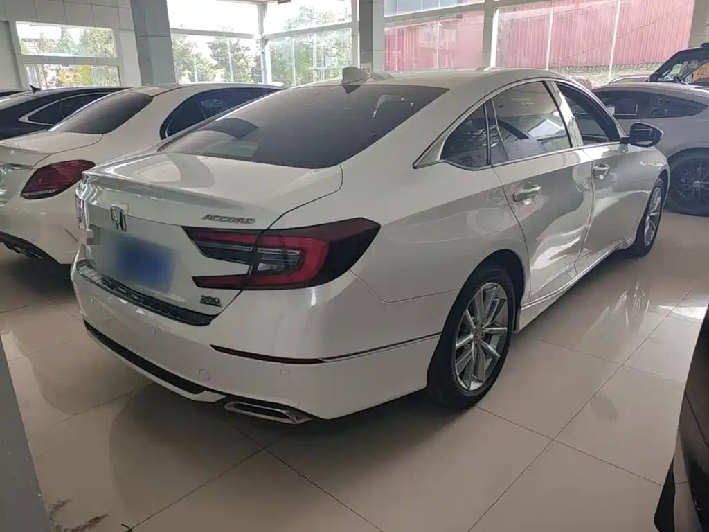 Honda Accord — миниатюра 7