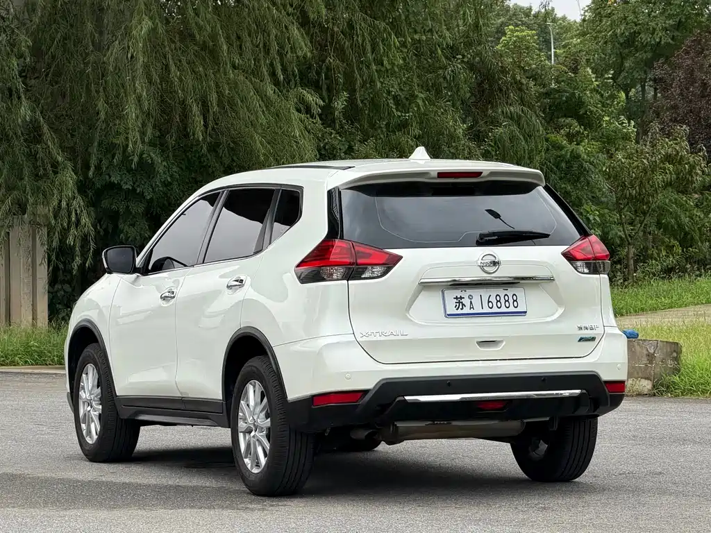 Nissan X-Trail — миниатюра 5