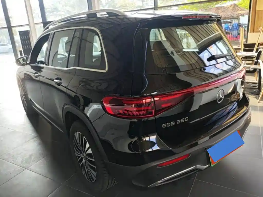 Mercedes-Benz EQB — миниатюра 5