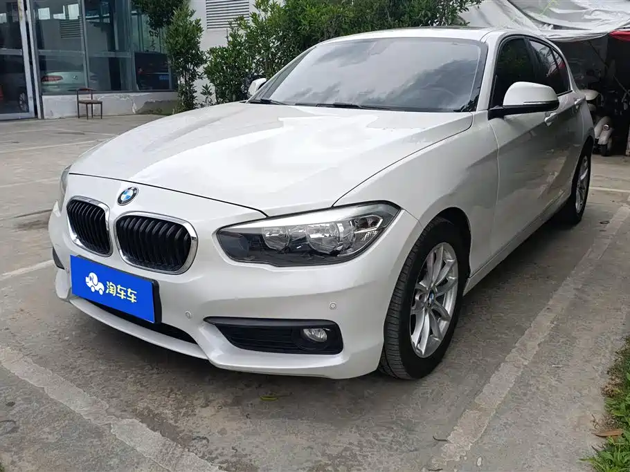 BMW 1 Series (Import) 2016