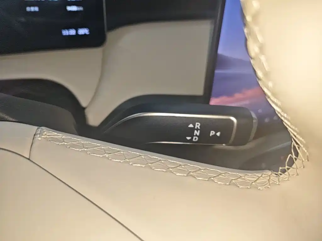 NIO ET5T — миниатюра 14