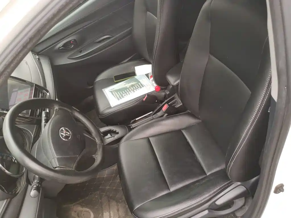 Toyota Yaris L — миниатюра 11