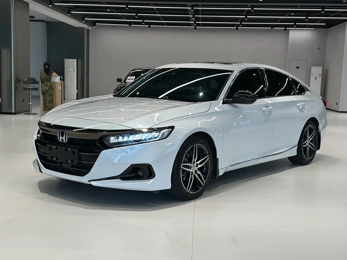 雅阁 2022款 260TURBO 幻夜·尊贵版 2023