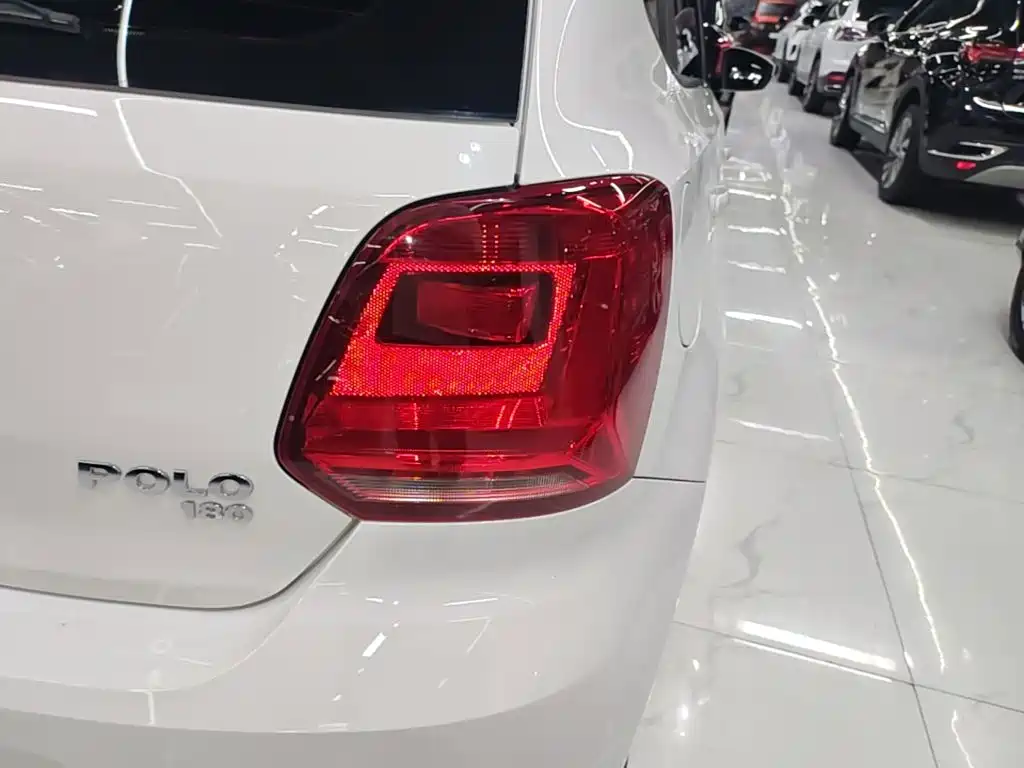 Volkswagen Polo — миниатюра 8