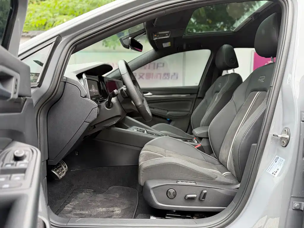 Volkswagen Golf — миниатюра 12
