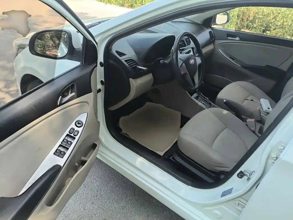 Hyundai Verna — миниатюра 16
