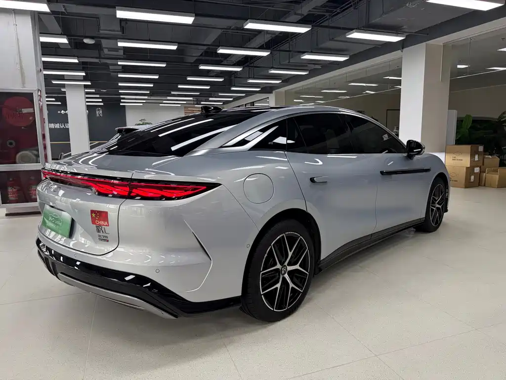 BYD Han L — миниатюра 4