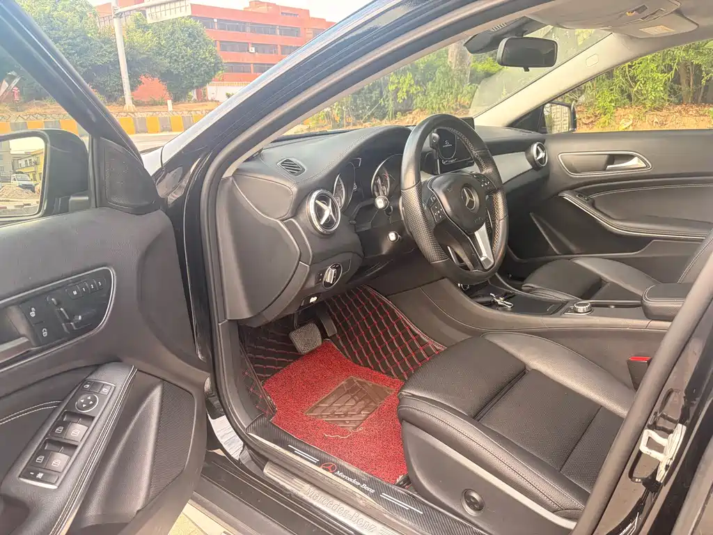 Mercedes-Benz GLA — миниатюра 9