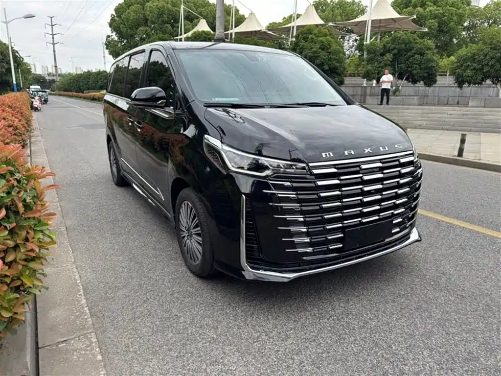 Maxus G10 2025 MAX 2.0T AT Flagship 7 мест