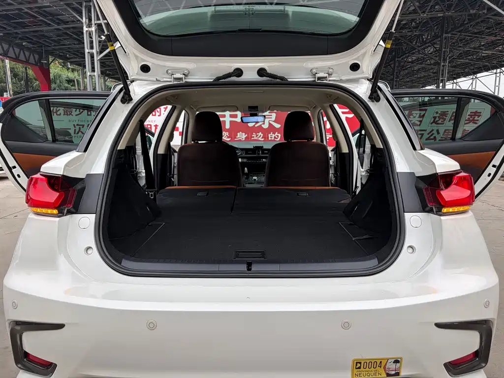 Lexus CT — миниатюра 14