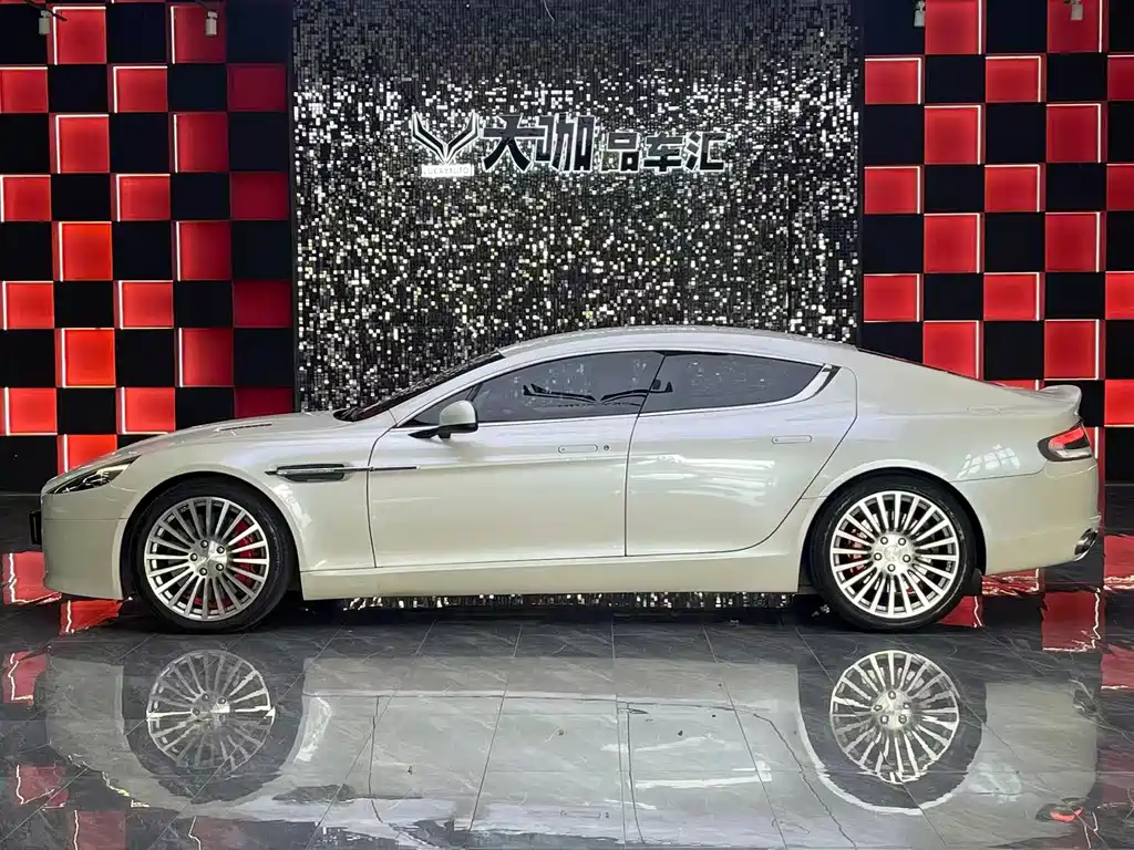 Aston Martin Rapide — миниатюра 3