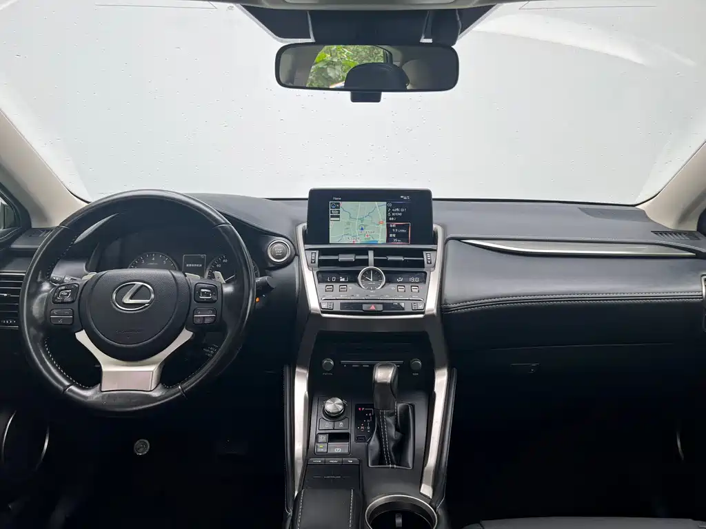 Lexus NX 2020 200 VI