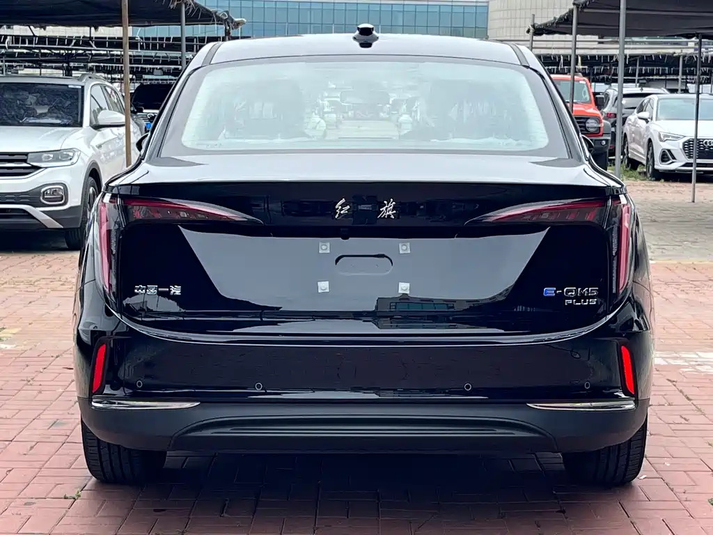Hongqi E-QM5 2025 610km PLUS