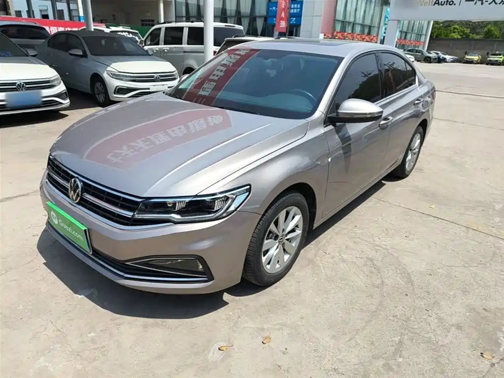 Volkswagen Bora 2021