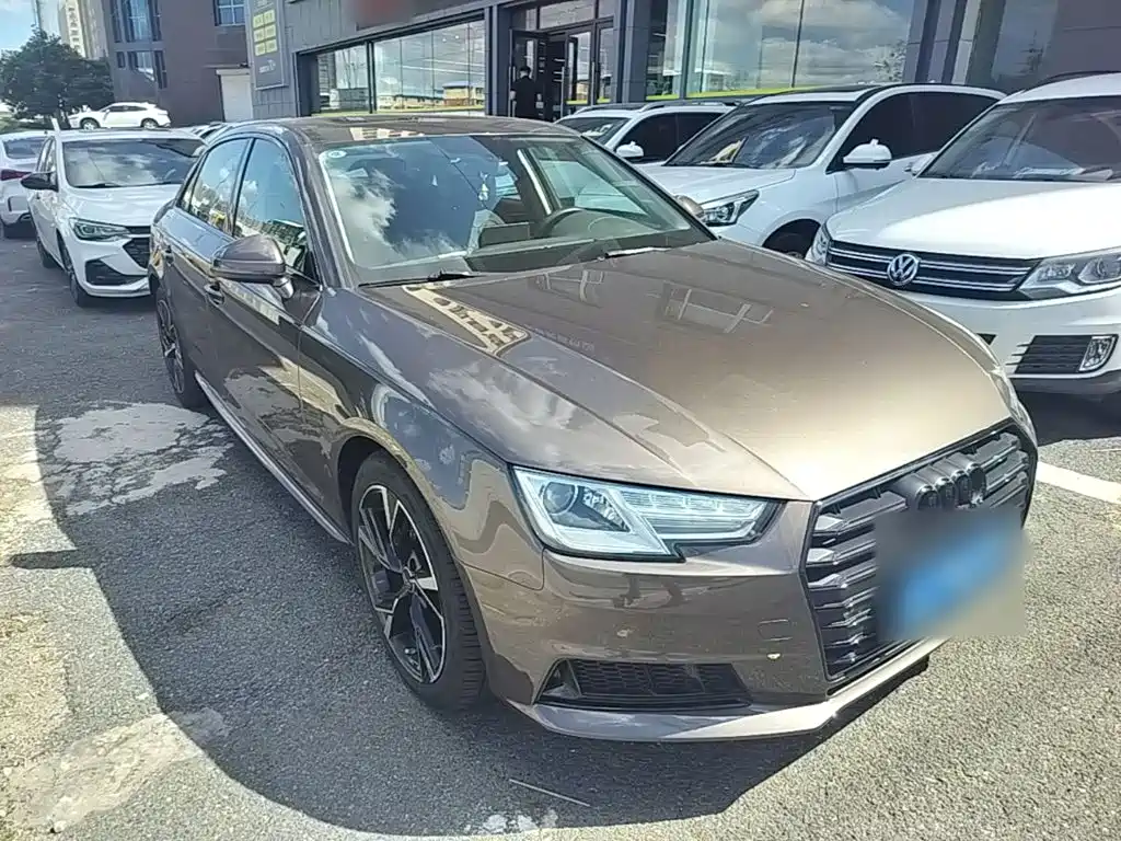 Audi A4L — миниатюра 4