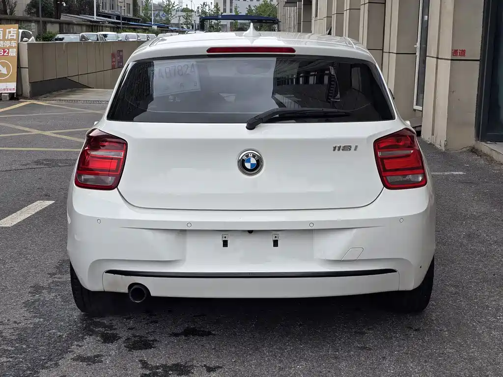 BMW 1 Series (Import) — миниатюра 4