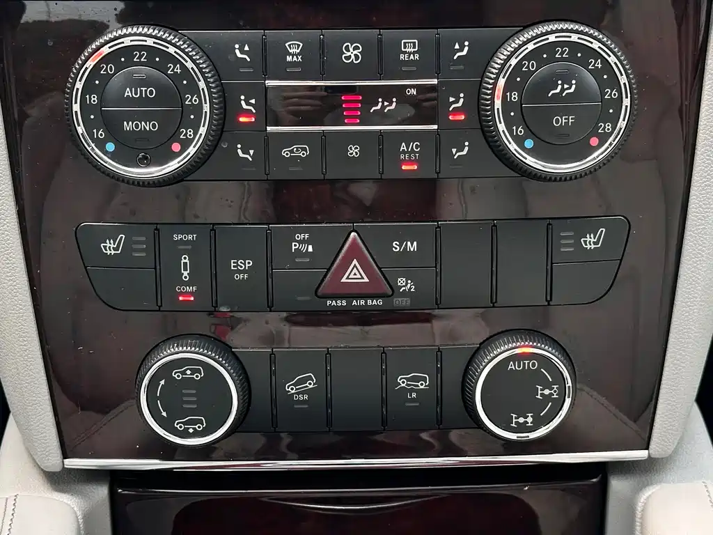 Mercedes-Benz GL-Class — миниатюра 17