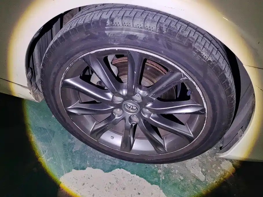 Toyota Reiz — миниатюра 6