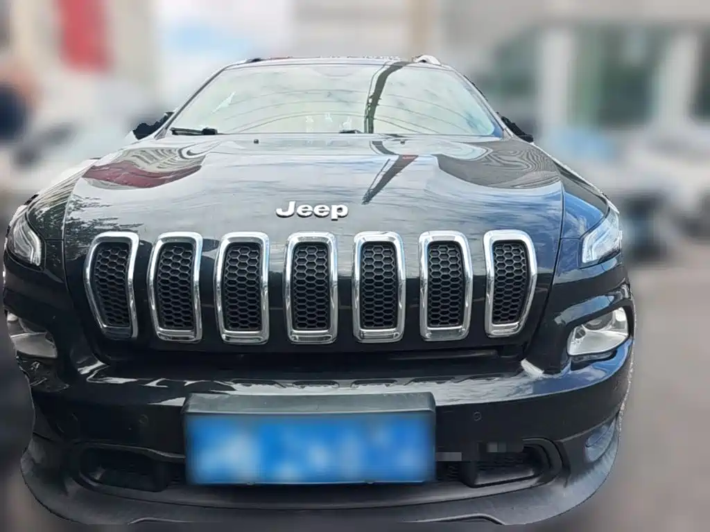 Jeep Cherokee — миниатюра 5