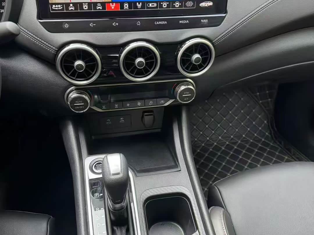 Nissan Sylphy 1.6 л 2024 г. Белый, пробег 30000 км